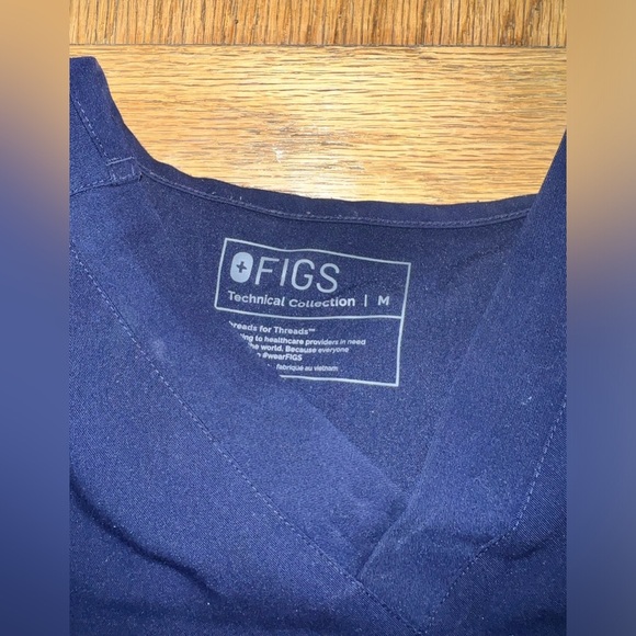 FIGS Slim Scrub Set, Medium (Leon Three Pocket Scrub Rop + Tansen Jogger). - Picture 5 of 5